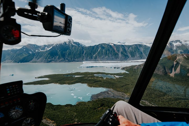 Bear Glacier Signature Helicopter Tour - Photo 1 of 11